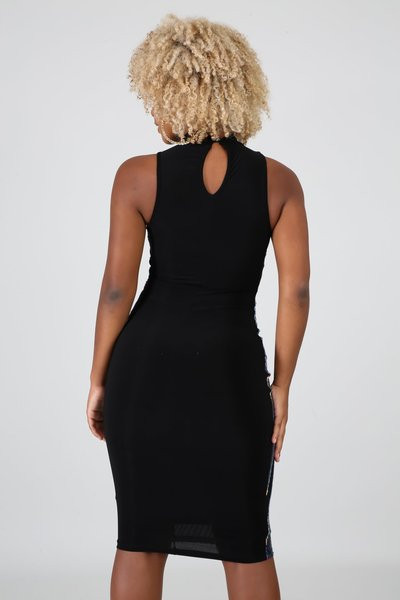 Κομψο γυναικείο φόρεμα με ο-λαιμόκοψη  σε γκρι χρώμα