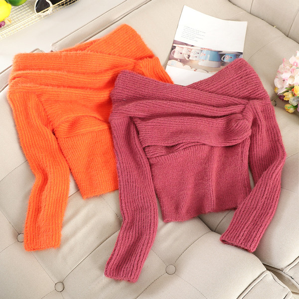 Μοντέρνο γυναικείο πουλόβερ σε διάφορα χρώματα