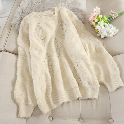 Női pulóver ovális nyakkivágással és gyöngyökkel több színben