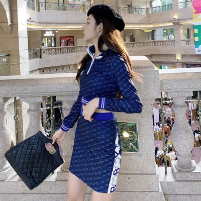 Kétrészes, kék és bézs színű, napi női szett