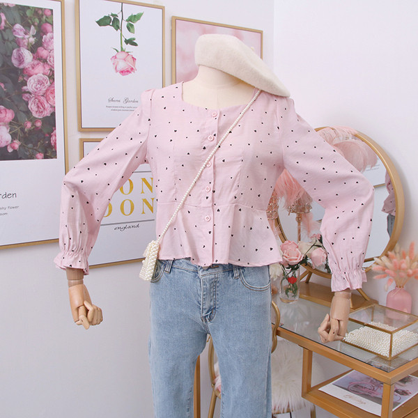 Μοντέρνο γυναικείο πουκάμισο με τετράγωνη λαιμόκομμα σε διάφορα χρώματα