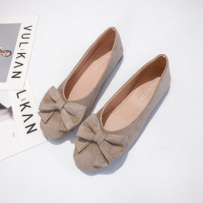 Γυναικεία καθημερινά παπούτσια με κορδέλα σε μαύρο και μπεζ χρώμα