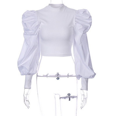 Μοντέρνα γυναικεία μπλούζα με μπουφάν μανίκια σε λευκό και μαύρο χρώμα