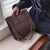 Modern női táska cipzárral és lánccal, négy színben