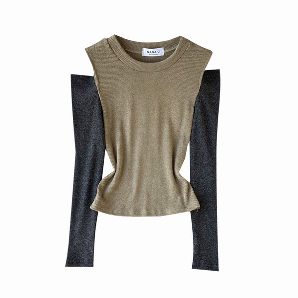 Καθημερινή γυναικεία μπλούζα με ωοειδές λαιμό και γυμνούς ώμους