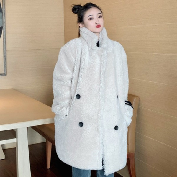 Modern női hosszú kabát gombokkal és zsebbel fehér, rózsaszín és zöld színben