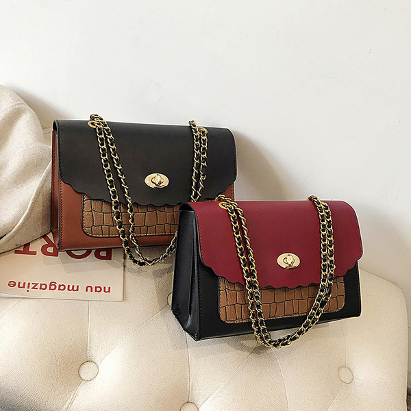 Öko bőrből készült modern női táska fémlánccal, két színben