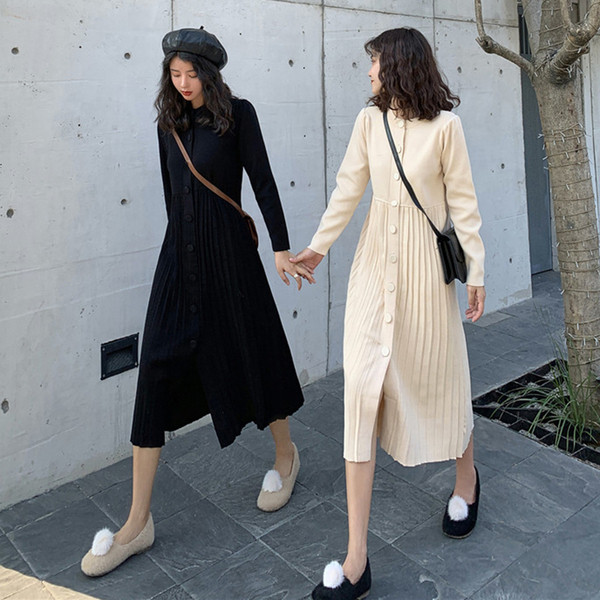 Hosszú kötött rakott ruha bézs és fekete színben