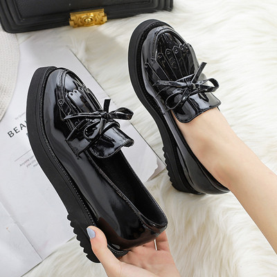 Καθημερινά γυναικεία παπούτσια  με ψηλή πλατφόρμα σε μαύρο χρώμα