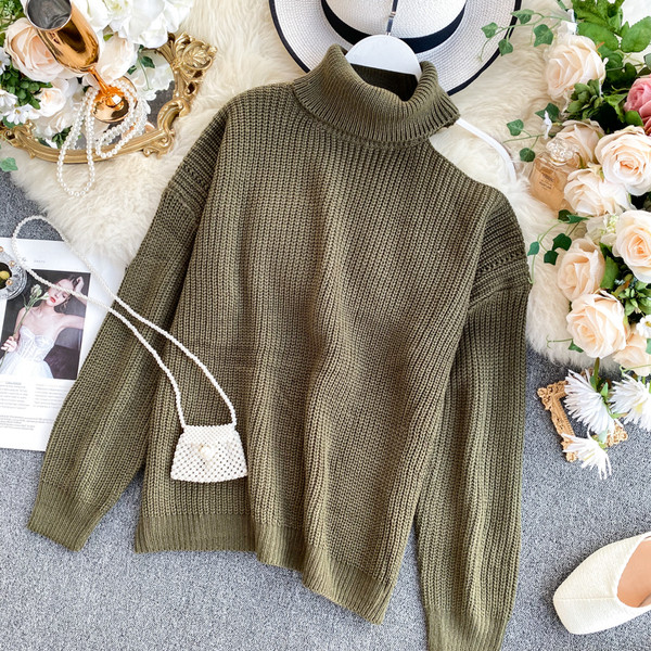 Γυναικείο πουλόβερ με ψηλό γιακά και γυμνό ώμο σε διάφορα χρώματα