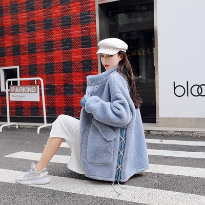 Modern női kabát zsebekkel, kék, fehér és rózsaszín színben