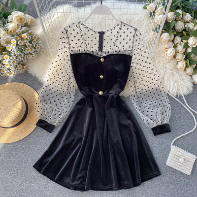 Rochie de dama eleganta din catifea cu nasturi in negru