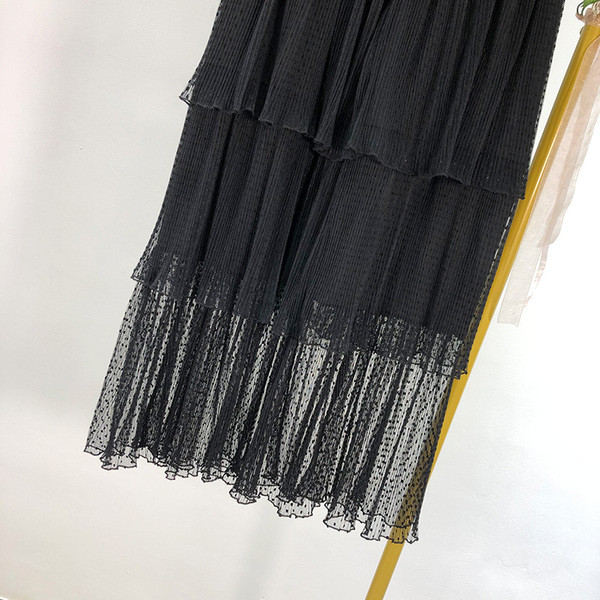 Fusta de dama croiata cu tul de culoare neagra si talie elastica