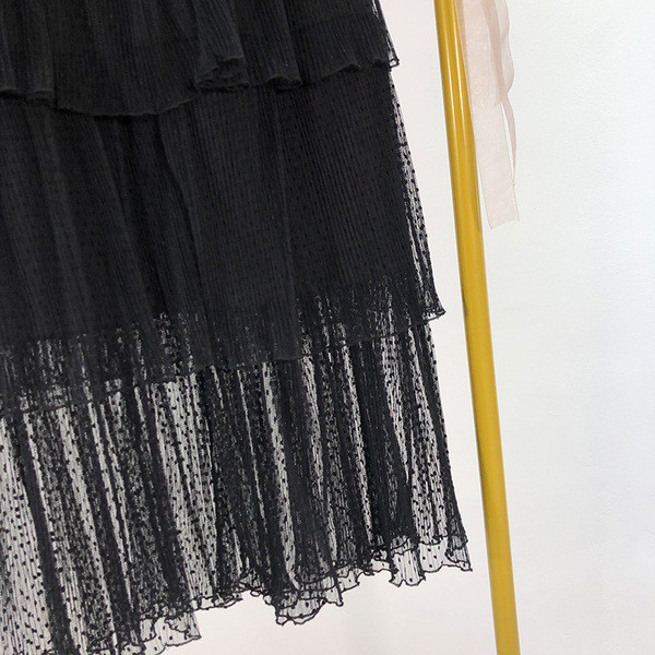 Fusta de dama croiata cu tul de culoare neagra si talie elastica