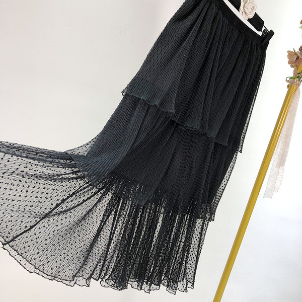 Fusta de dama croiata cu tul de culoare neagra si talie elastica