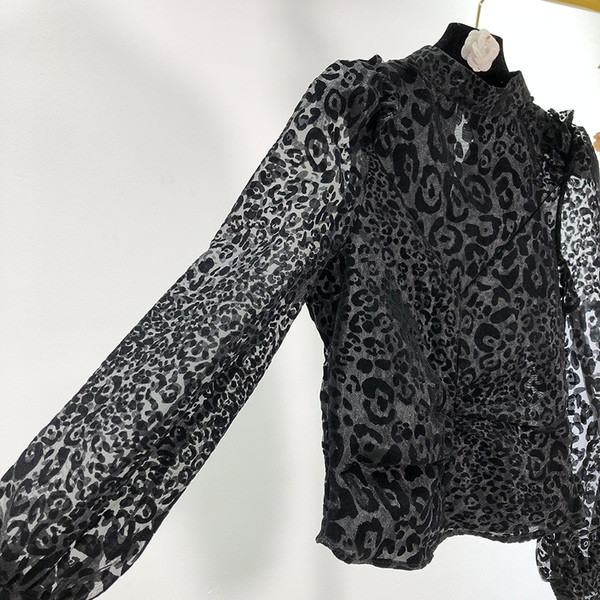 Modern női blúz állatmintás tüll ujjakkal