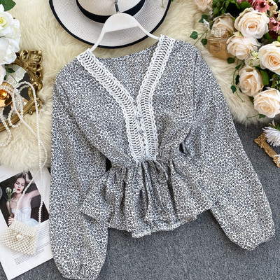 Modern női ing spitz nyakkivágással és nyakkendőkkel több színben