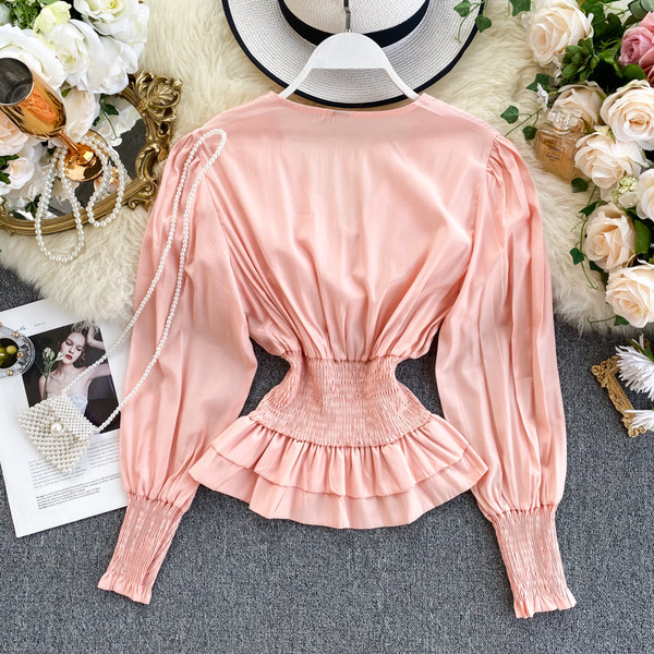 Modern női ing spitz nyakkivágással és elasztikus derékkal