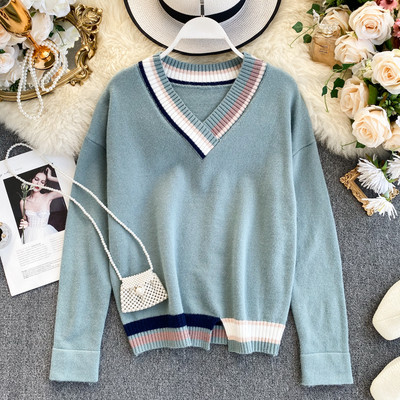 Modern női pulóver spitz nyakkivágással, három színben