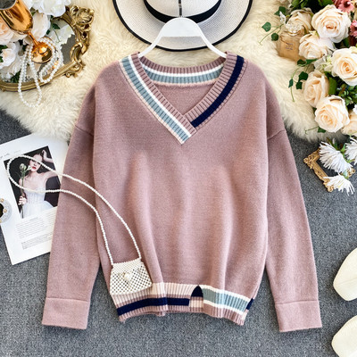 Modern női pulóver spitz nyakkivágással, három színben