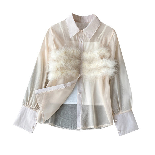 Stílusos női ing gombokkal és pehelyszínnel bézs és fekete színben