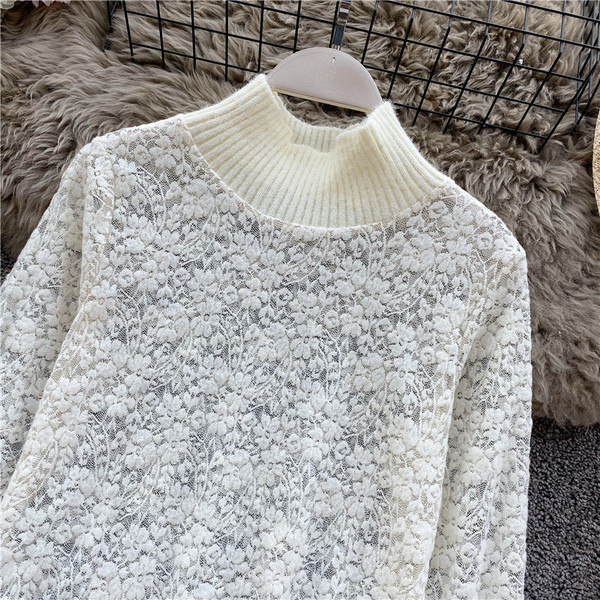 Μοντέρνα γυναικεία δαντελένια μπλούζα με μεγάλο κολάρο σε λευκό, μπεζ και μαύρο χρώμα