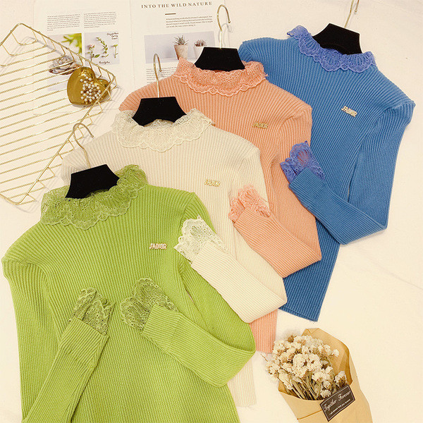 Modern női pulóver csipkével több színben