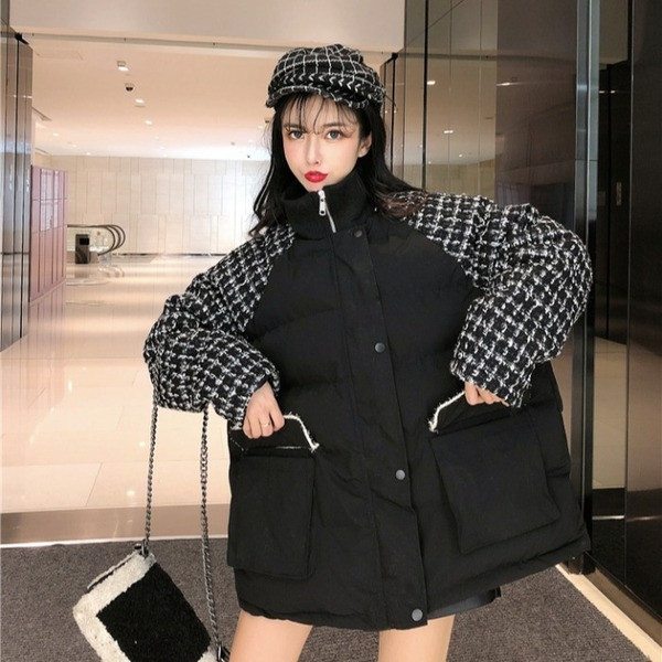 Modern női téli kabát fekete színben - széles modell