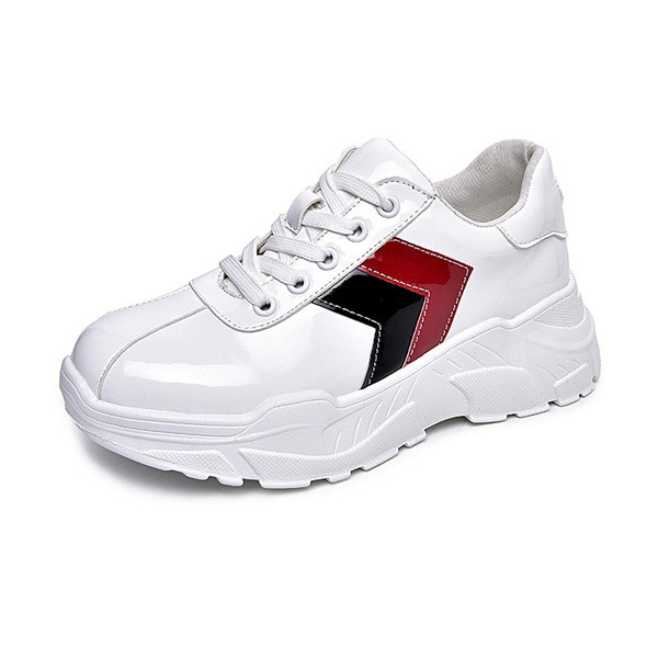 Alkalmi női tornacipő durva talppal több színben