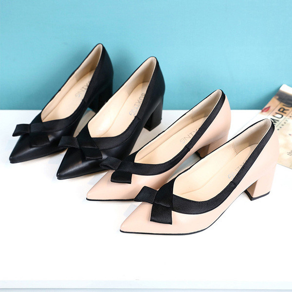 Modern női bőrcipő vastag sarkú több színben