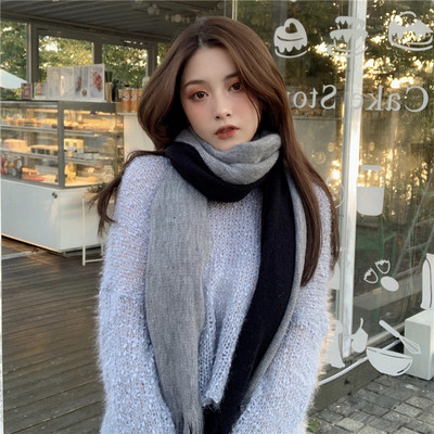 Női téli sál rojtokkal több színben