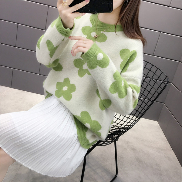 Virágos, O-nyakú női pulóver több színben