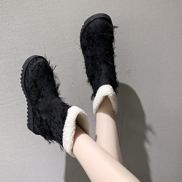 Lapos talpú, puha bélésű női téli csizma három színben