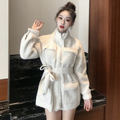 Hosszú téli pehelykabát zsebekkel, két színben