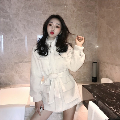 Hosszú téli pehelykabát zsebekkel, két színben