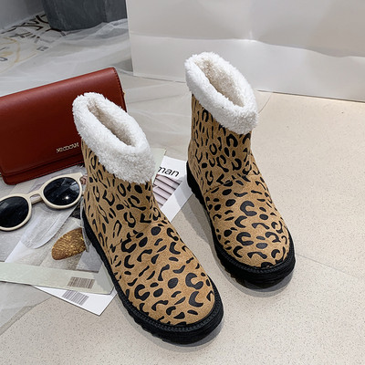 Női téli csizma puha béléssel, lapos talppal több színben