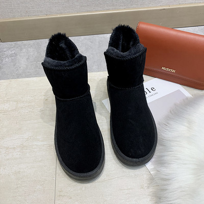 Lapos talpú női téli csizma többféle színben