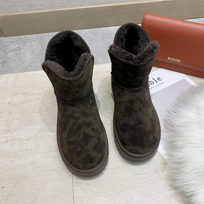 Lapos talpú női téli csizma többféle színben