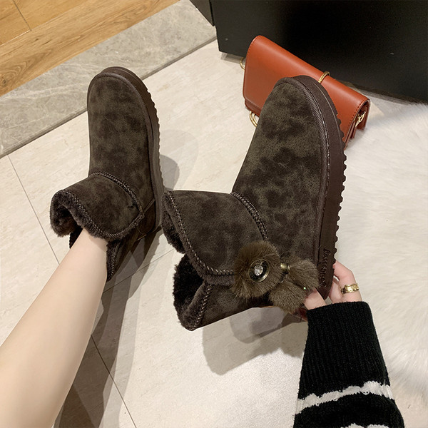 Lapos talpú női téli csizma többféle színben