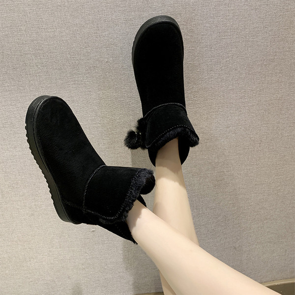 Lapos talpú női téli csizma többféle színben