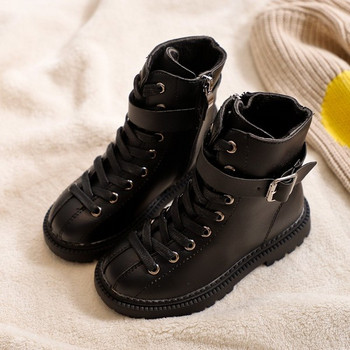 Καθημερινές παιδικές  μπότες με κορδόνια και πόρπες σε μαύρο και μπεζ χρώμα