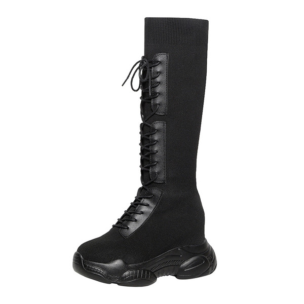 Magas talpú női csizma két színben