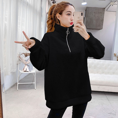 Modern női pulóver pólógallérral és cipzárral fehér és fekete színben