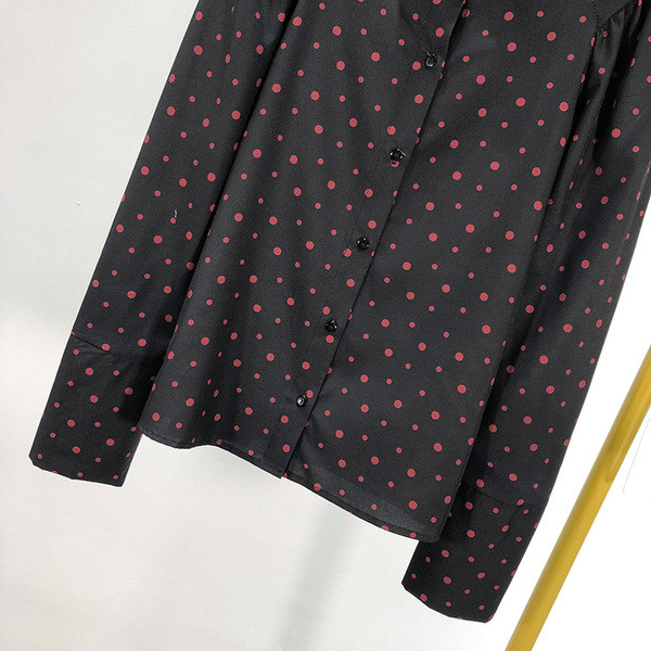 Γυναικείο πουκάμισο σε σκούρο χρώμα κλασικό μοντέλο 