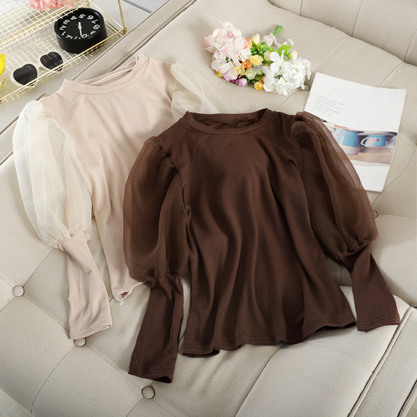 Μοντέρνα γυναικεία μπλούζα με τούλι και στρογγυλη λαιμόκοψη σε τέσσερα χρώματα