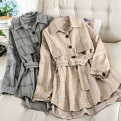 Hosszú női kockás ing bézs és szürke övvel