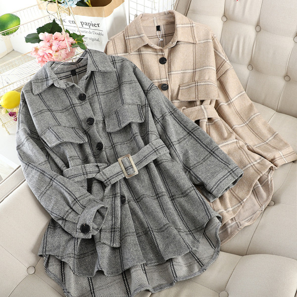 Hosszú női kockás ing bézs és szürke övvel