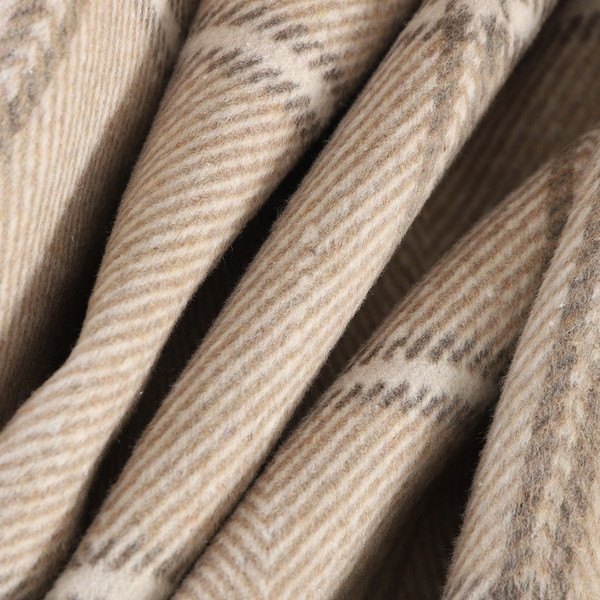 Hosszú női kockás ing bézs és szürke övvel