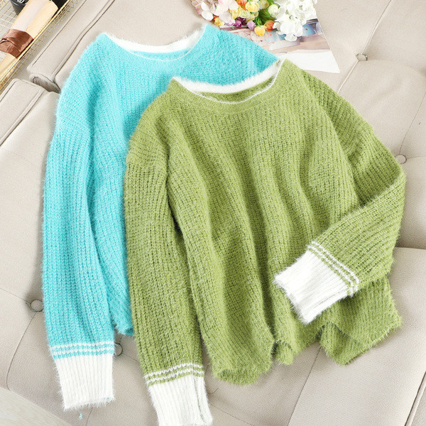 Γυναικείο πουλόβερ με ωοειδές λαιμόκοψη σε διάφορα χρώματα