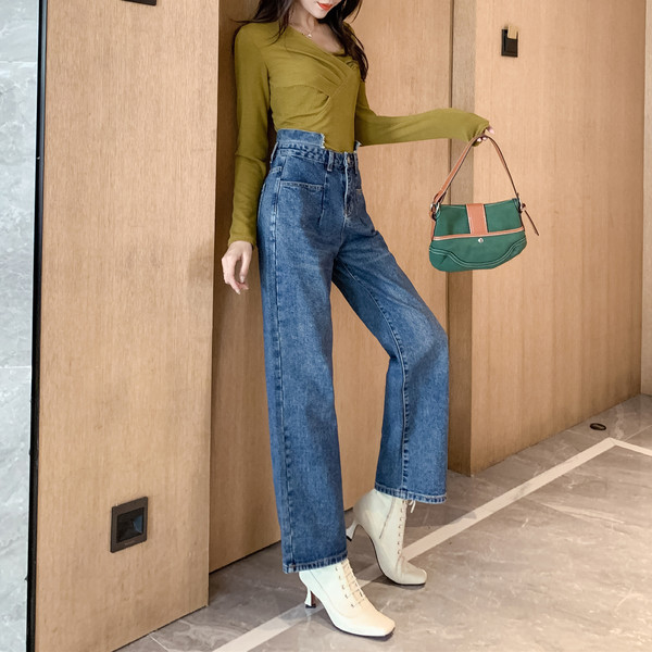 Női aszimmetrikus farmernadrág 9/10 hosszúságú kék színben - széles modell